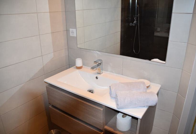 Номер Стандарт, La Villa 13&15