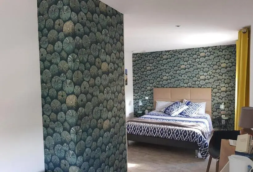 Perhehuone, La Villa 13&15