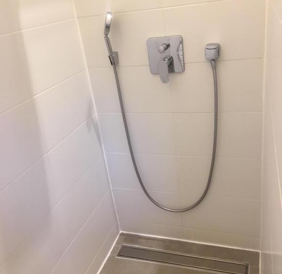 Люкс Deluxe Кровать Кинг, Aux Tourelles 1888   Tres Proche Lyon