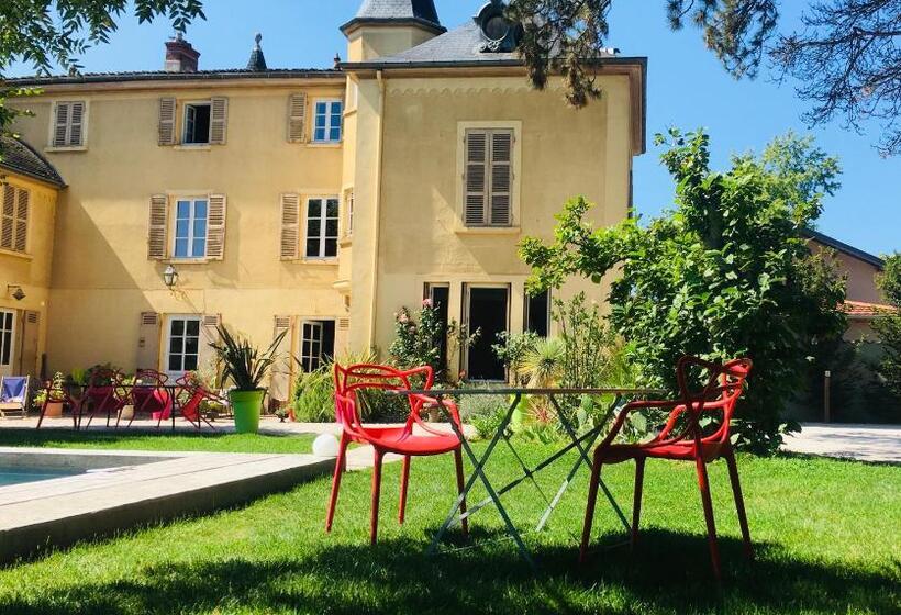 Номер Стандарт Совместная Ванная, Aux Tourelles 1888   Tres Proche Lyon