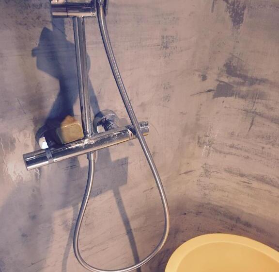 Номер Стандарт Совместная Ванная, Aux Tourelles 1888   Tres Proche Lyon