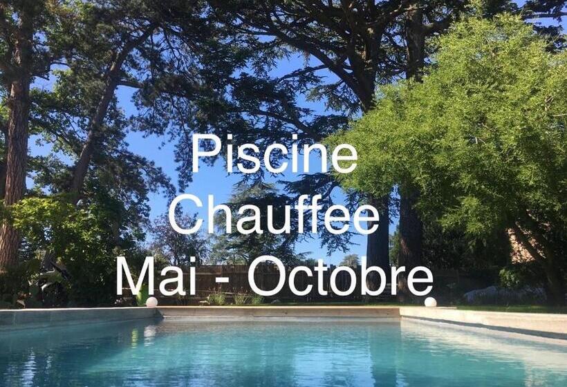 Семейный Номер, Aux Tourelles 1888   Tres Proche Lyon