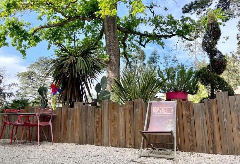 Номер Deluxe, Aux Tourelles 1888   Tres Proche Lyon