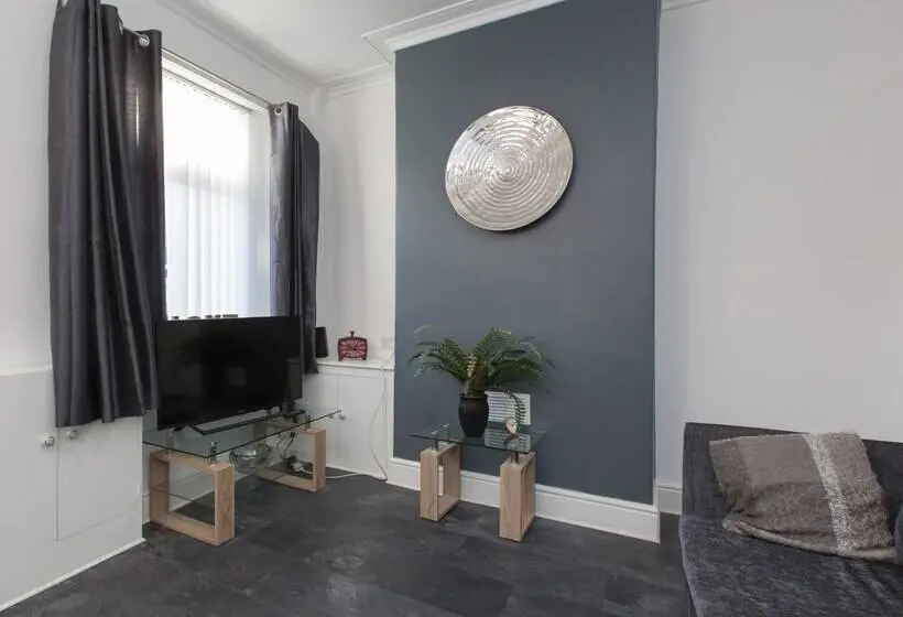 バス共有のスタンダードルーム, Townhouse @ Newlands Street Stoke