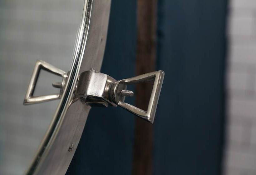 חדר סטנדרט, The Kingsbury 7even 8ight