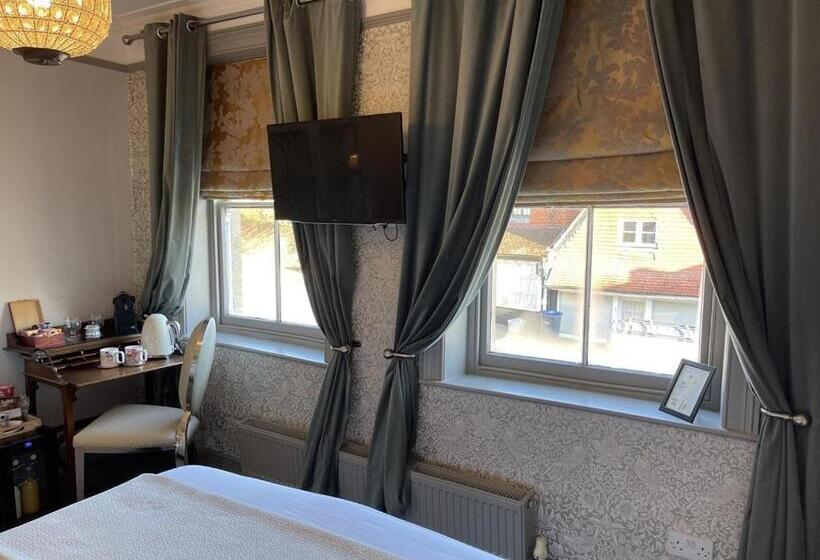 חדר סופריור עם מיטת קינג, The Kingsbury 7even 8ight