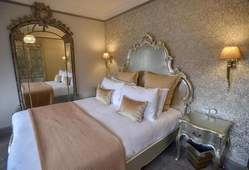 חדר סופריור עם מיטת קינג, The Kingsbury 7even 8ight