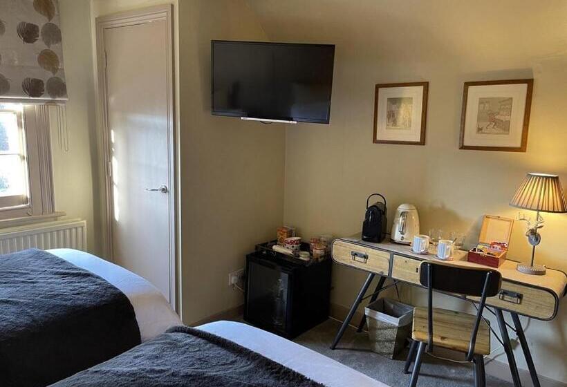 Standard room with outdoor bath, The Kingsbury 7even 8ight