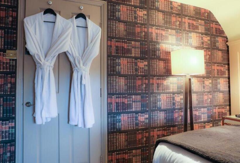 Standard room with outdoor bath, The Kingsbury 7even 8ight