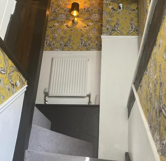 חדר סטנדרט, The Kingsbury 7even 8ight