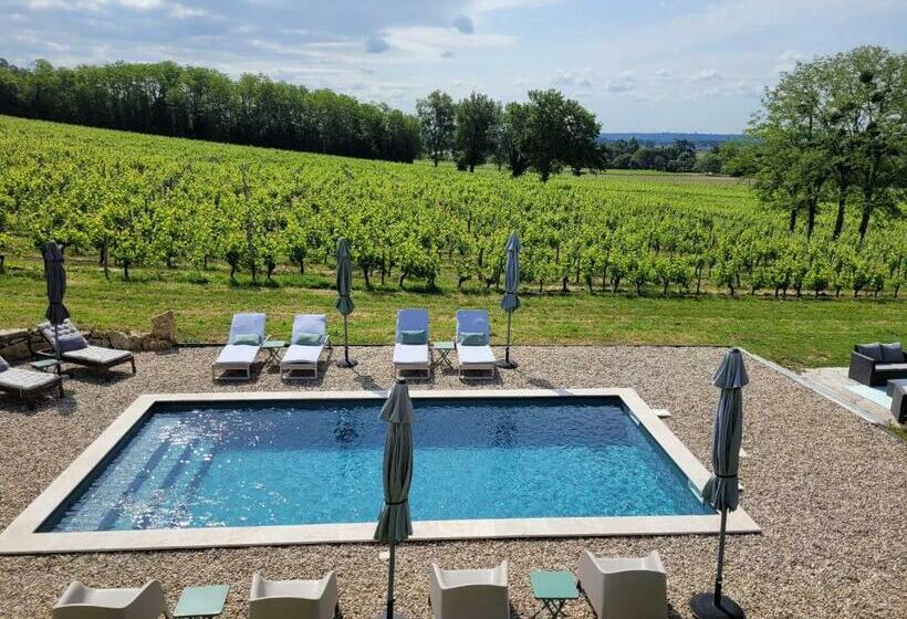 Номер Стандарт, A L Ombre De La Treille  Proche Saint Emilion