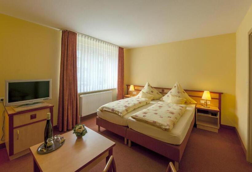 غرفة قياسية, Atlantis