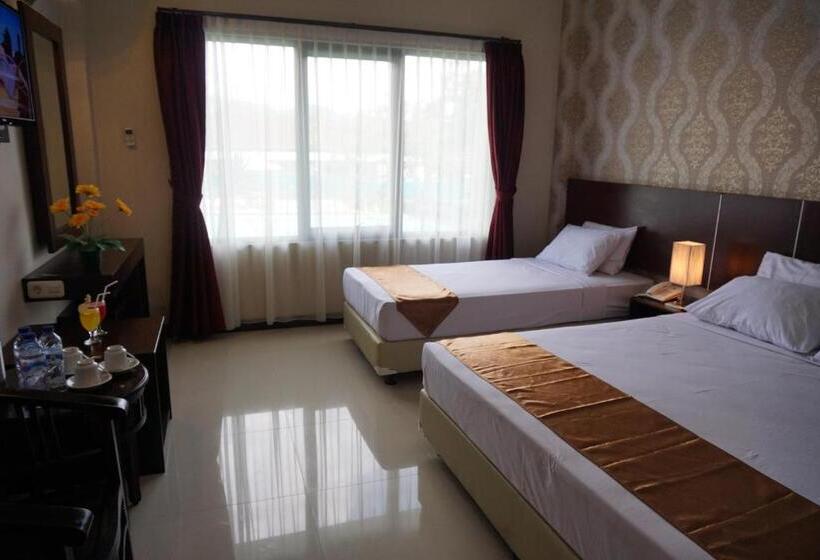 Cameră Triplă Economică, Gerbera