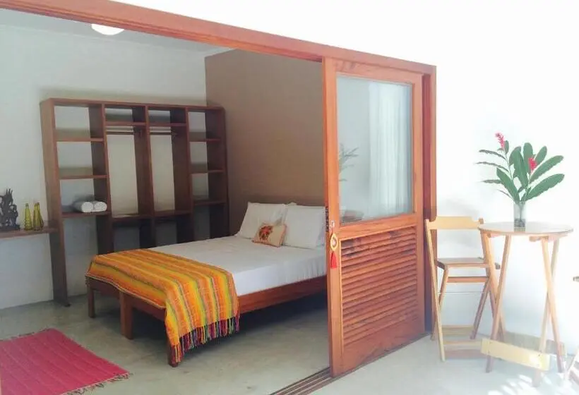 Standard Kolmen Hengen Huone, Moksha Surf Yoga