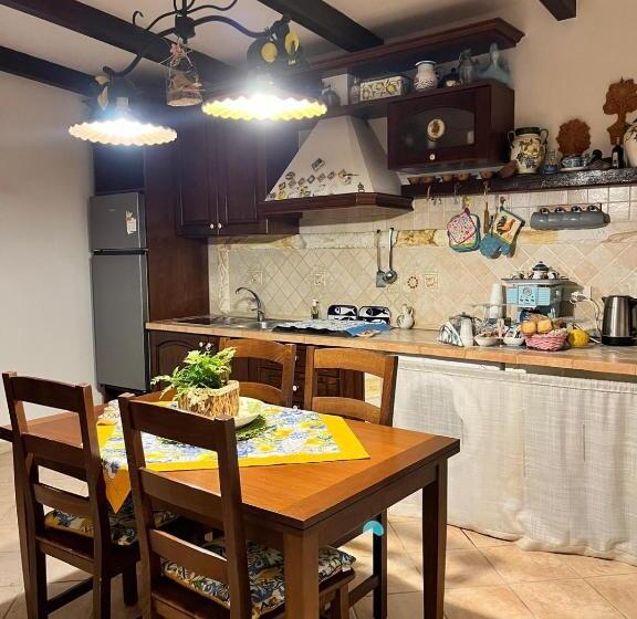 آپارتمان 1 خوابه با چشم‌انداز دریا, Elisabeth Seaview Apartments Sorrento Coast