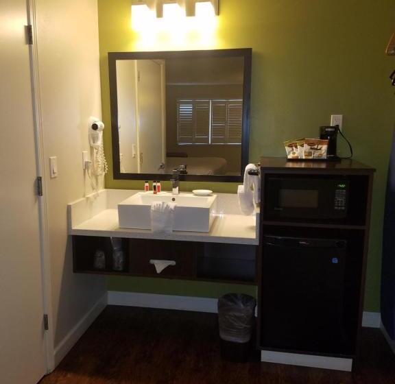 جناح ديلوكس سرير كينج, Baymont By Wyndham Modesto Salida