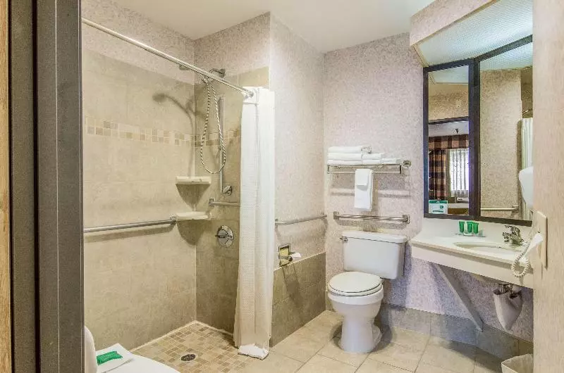 身障者適用スタンダードルーム, Guesthouse Inn & Suites Poulsbo