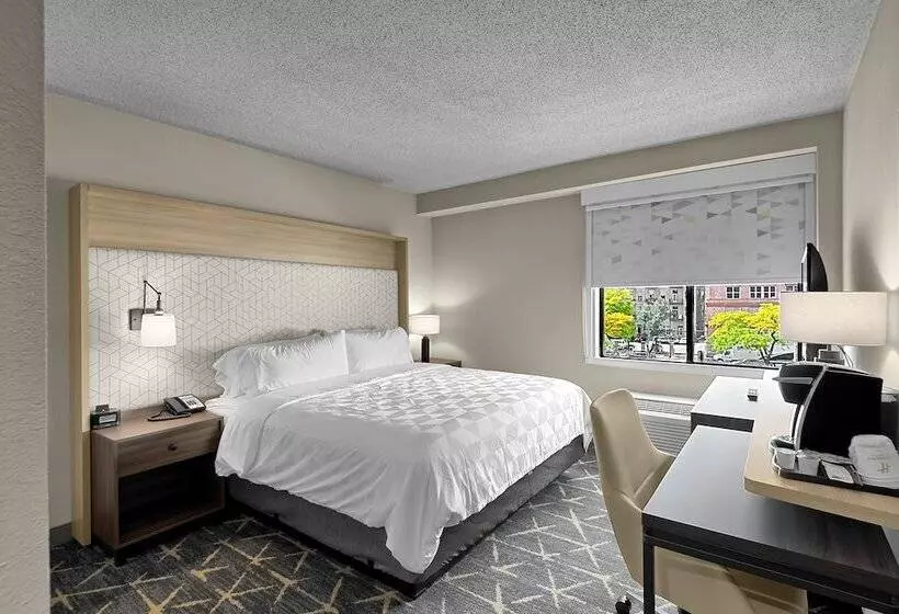 سوئیت برای معلولان, Holiday Inn Hotel & Suites Chicago   Downtown, An Ihg