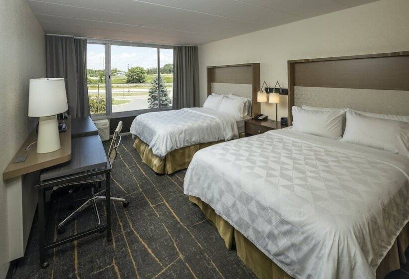 Номер Стандарт 2 Двуспальные Кровати, Holiday Inn Detroit Lakes, An Ihg
