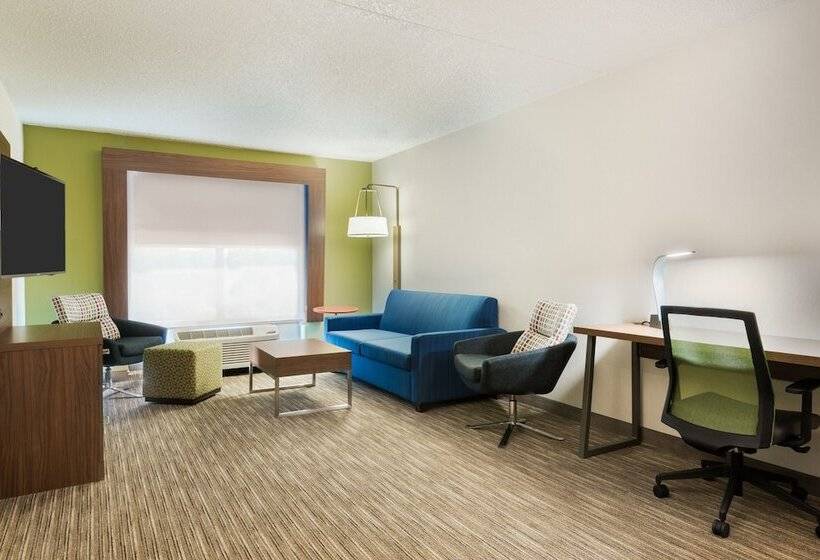 سوییت, Holiday Inn Express Hotel & Suites Bentonville, An Ihg