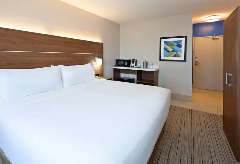 سوییت, Holiday Inn Express Hotel & Suites San Diego Escondido, An Ihg