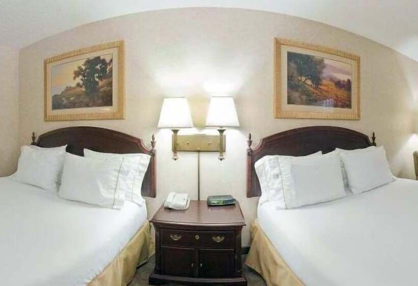 חדר סטנדרט, Holiday Inn Express Nashville Hendersonville, An Ihg