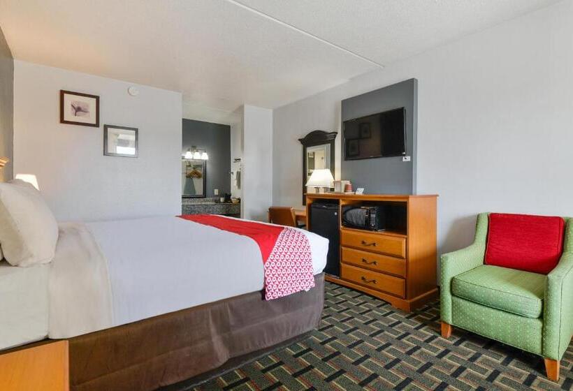 스탠다드 룸 킹사이즈 침대, Lake Park Inn Express