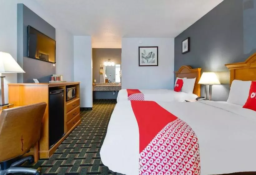 ２ダブルベッドのスタンダードルーム, Lake Park Inn Express