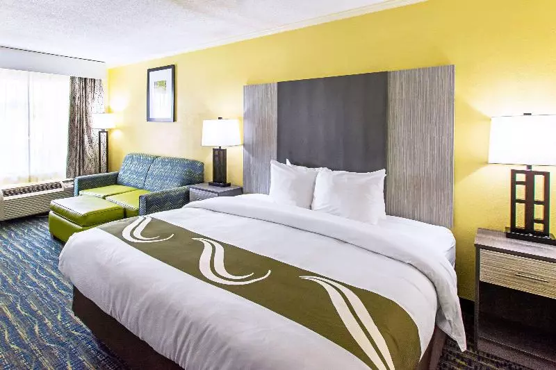 اتاق استاندارد با تخت بزرگ, Quality Inn & Suites Florence Civic Center