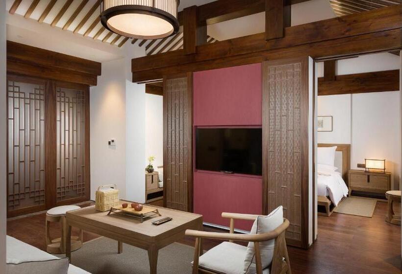 סוויטה, The Yihe Garden