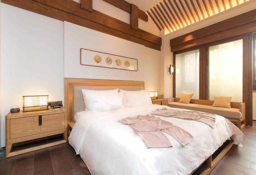 חדר דלוקס, The Yihe Garden