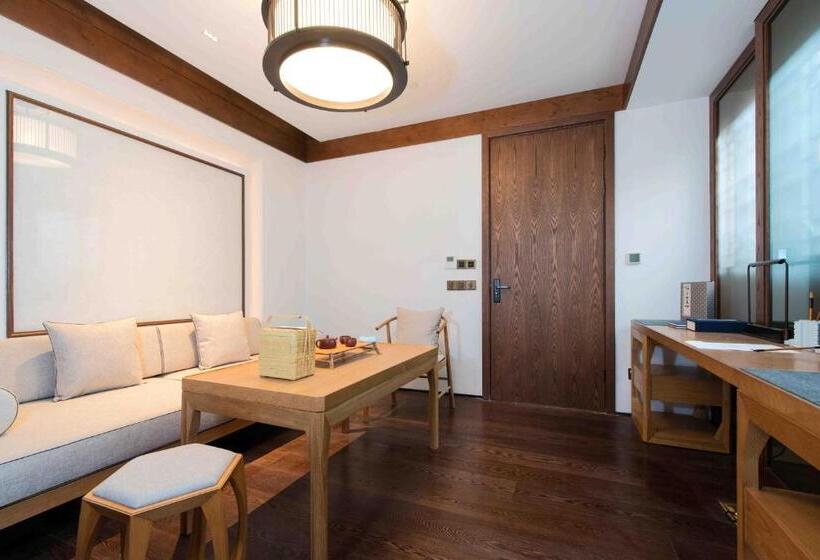 חדר דלוקס, The Yihe Garden