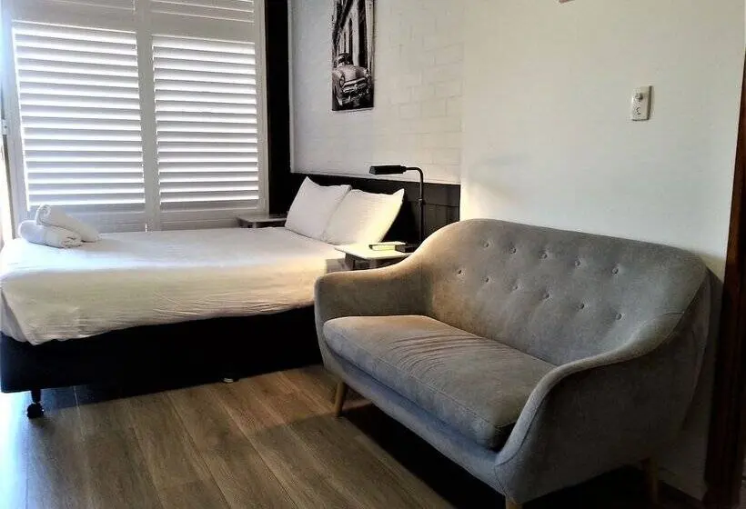 スタンダードルーム, Kurri Motor Inn
