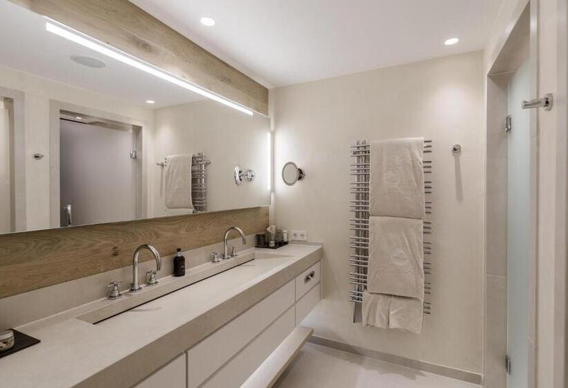 Люкс Повышенной Комфортности, Cocoon   Alpine Boutique Lodge