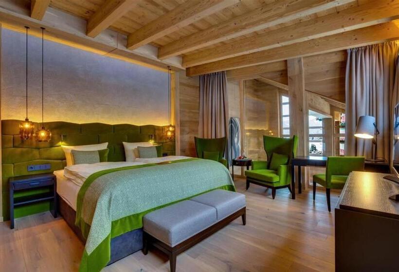 Полулюкс Повышенной Комфортности, Cocoon   Alpine Boutique Lodge
