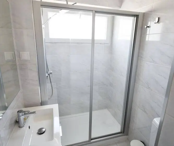 سوییت خانوادگی, Jr Studios & Suites I Rius I