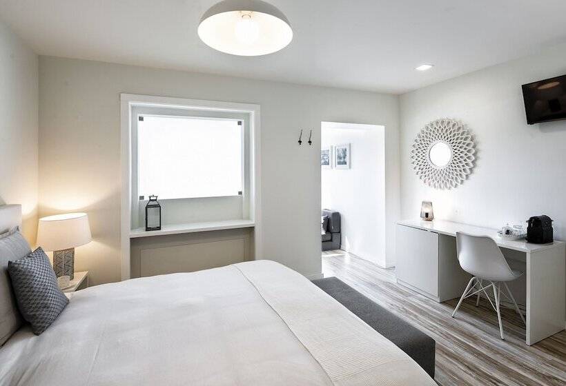 سوییت خانوادگی, Jr Studios & Suites I Rius I