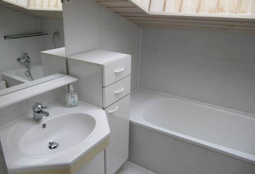 منزل غرفة نوم واحدة, Buchenweg 40a