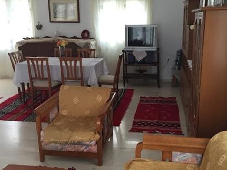 Семейные Апартаменты, Kavousanos Apartments
