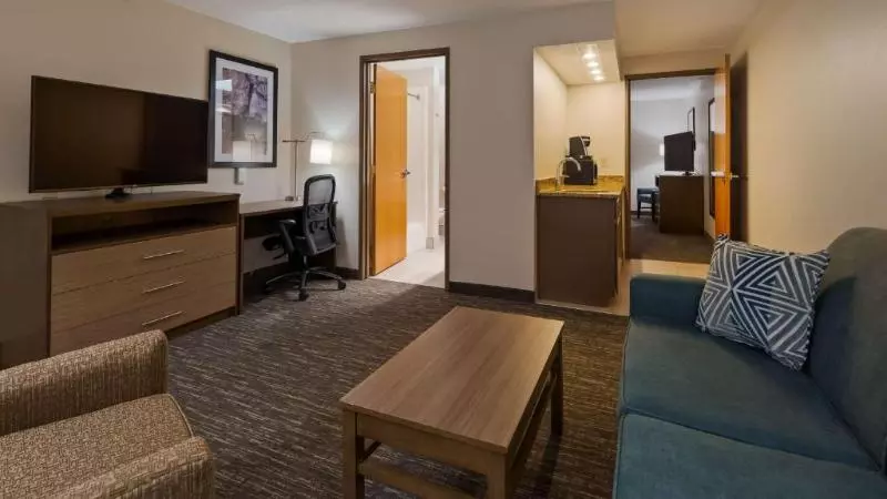 スイート, Best Western Plus Hudson I 94