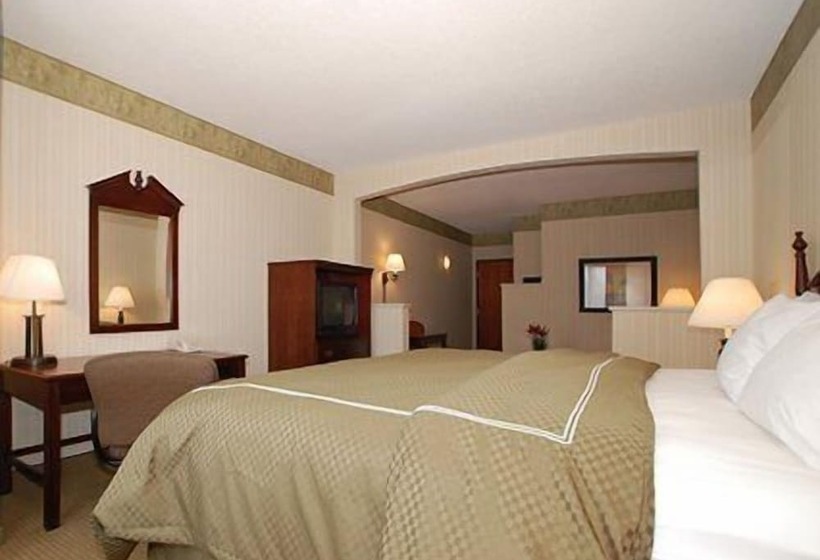جناح, Comfort Suites Mcalester