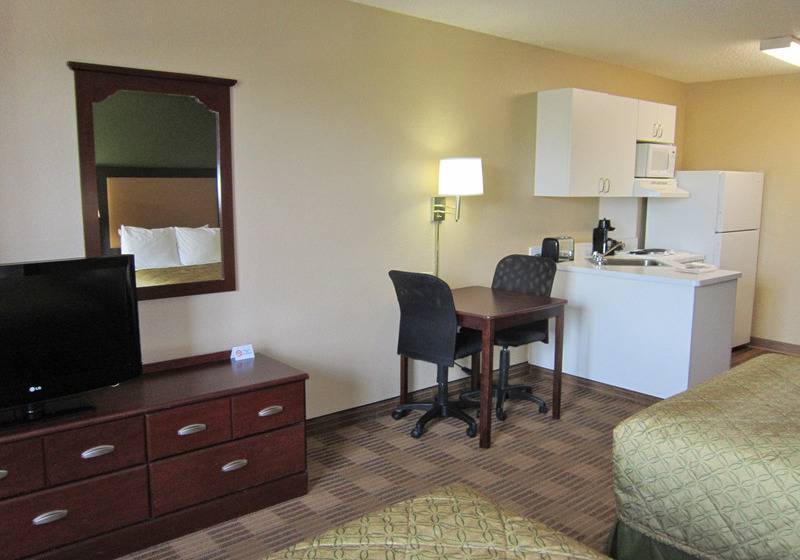 סוויטה, Extended Stay America Suites  Boca Raton  Commerce