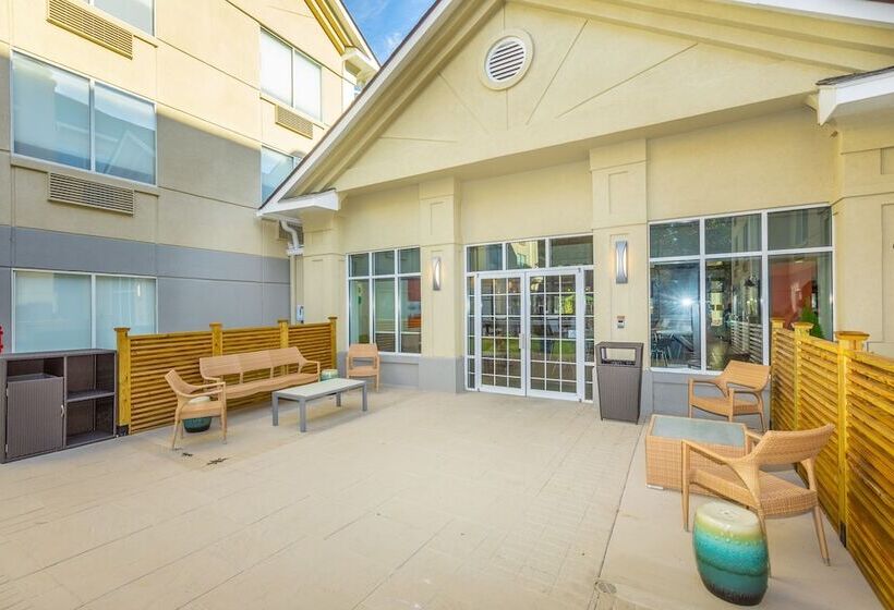 غرفه قياسيه سريرين مزدوجين, Holiday Inn Hotel And Suites Peachtree City, An Ihg