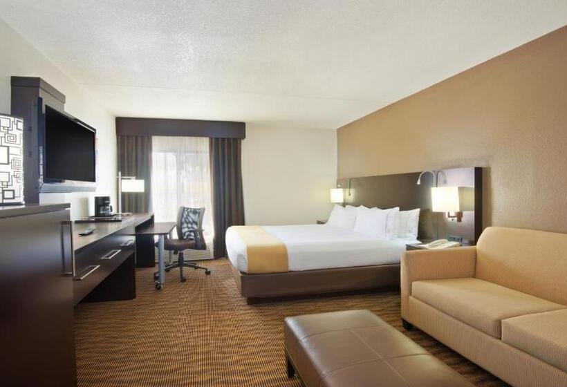 Номер Стандарт Кровать Кинг Адаптированный для Инвалидов, Holiday Inn Express Hotel & Suites Colby, An Ihg
