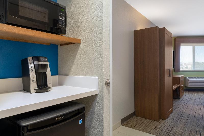 キングサイズベッドのスタンダードルーム, Holiday Inn Express & Suites Colorado Springs North, An Ihg