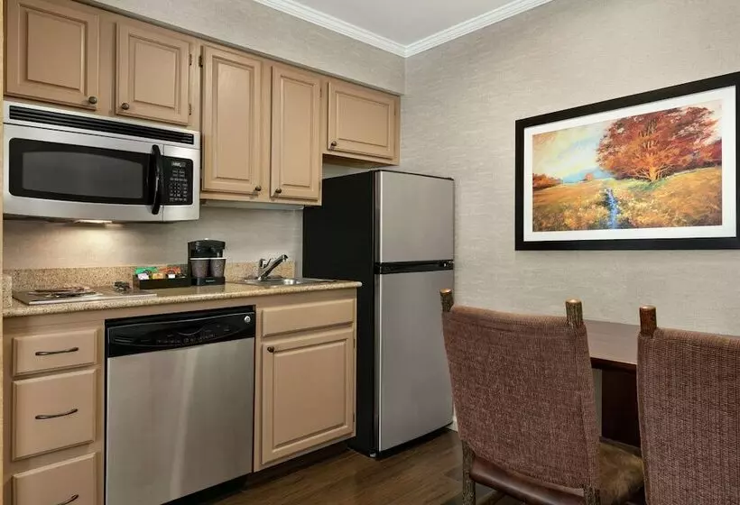 スイート, Homewood Suites By Hilton Syracuse/liverpool