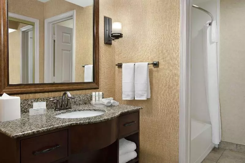 キングサイズベッドのスイートルーム, Homewood Suites By Hilton Syracuse/liverpool