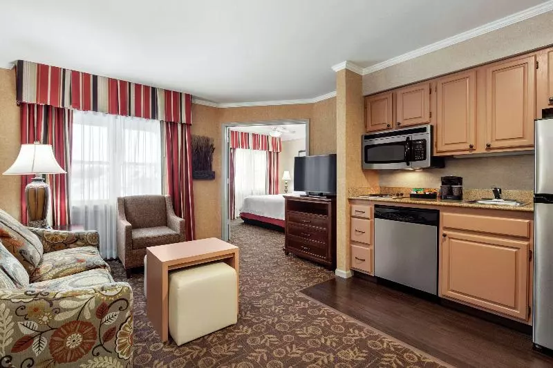 キングサイズベッドのスイートルーム, Homewood Suites By Hilton Syracuse/liverpool