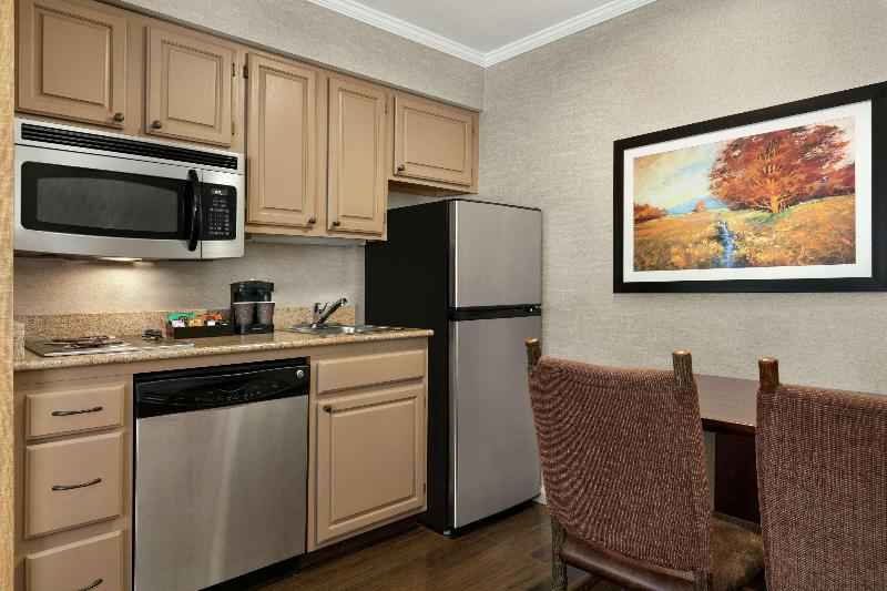 Люкс Кровать Кинг, Homewood Suites By Hilton Syracuse/liverpool
