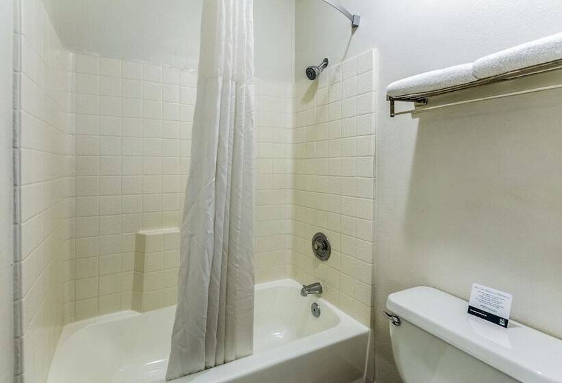 اتاق استاندارد با 2 تخت دوبل, Quality Inn Fresno Near University